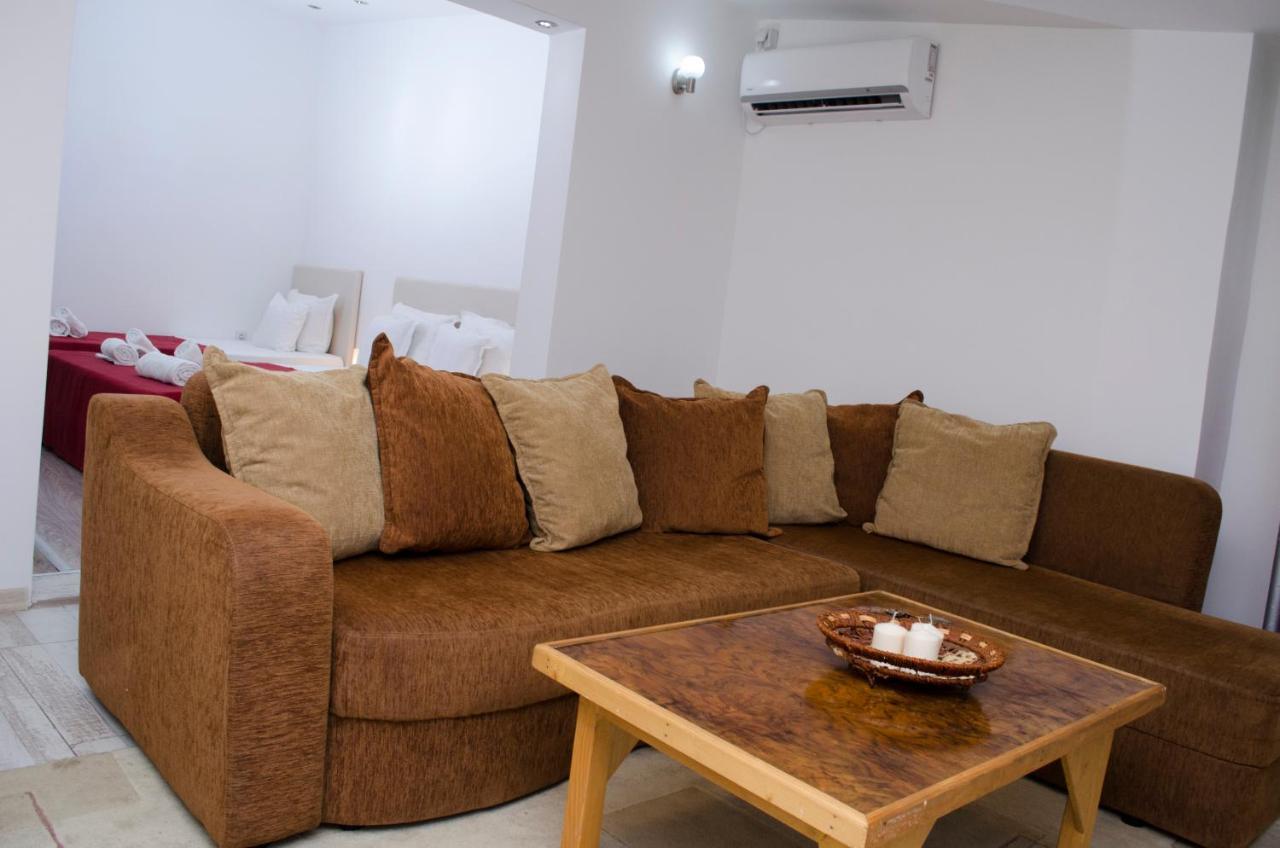 Villa Re3Ca Skopje Extérieur photo